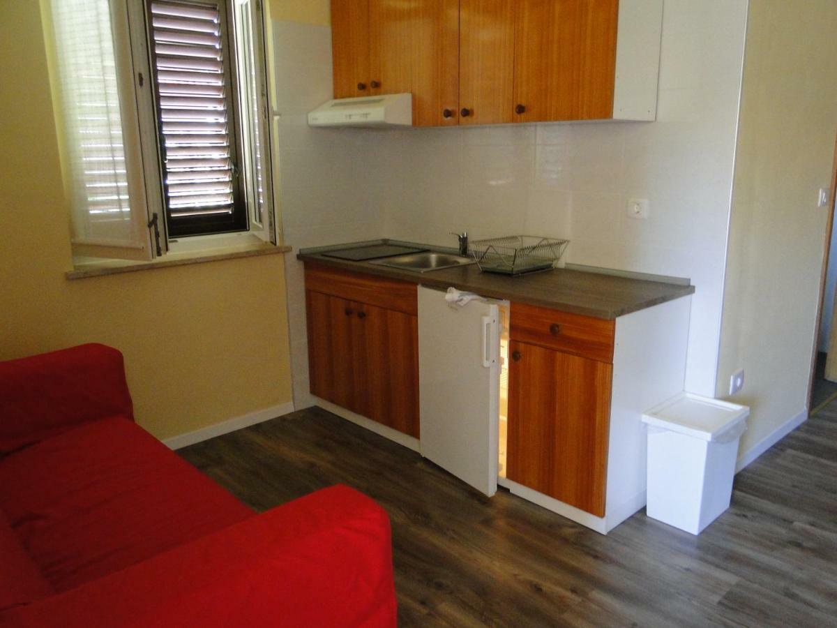 Apartment Pino Umag Buitenkant foto