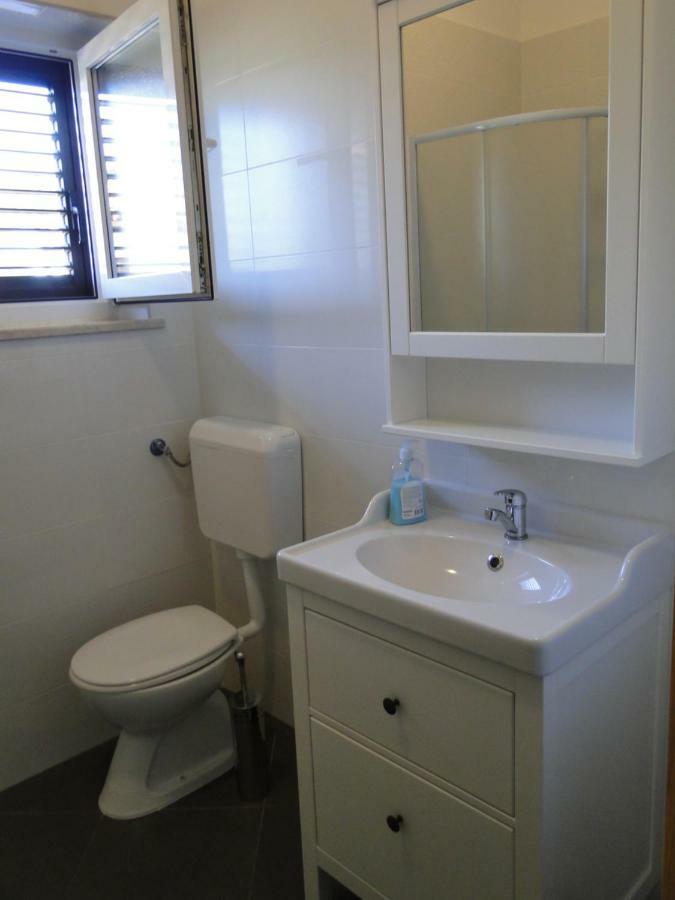 Apartment Pino Umag Buitenkant foto